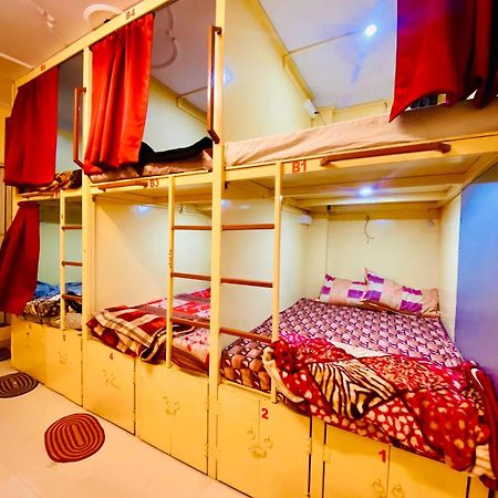 Namo Guest House Only For Indians Варанаси Екстериор снимка